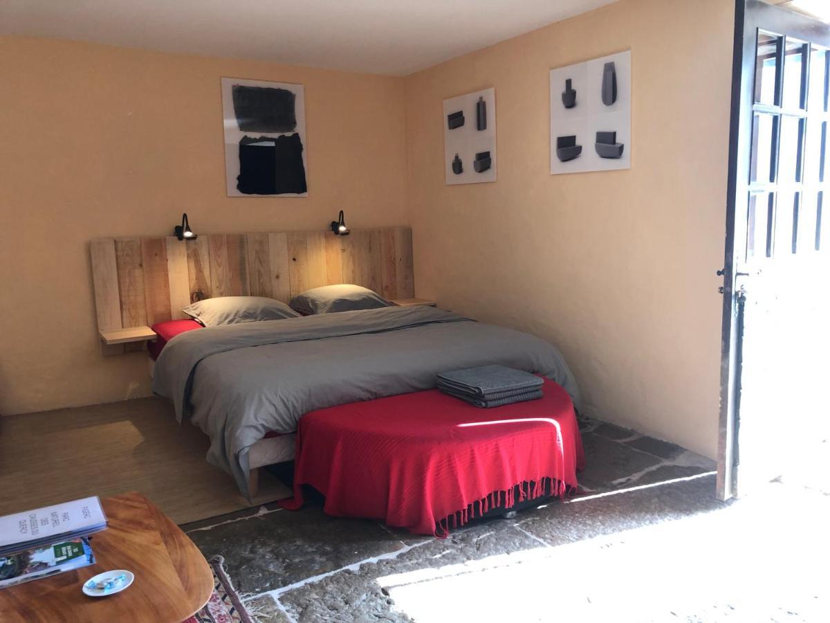 Art En Cele-Chambres D'Hotes Corn エクステリア 写真